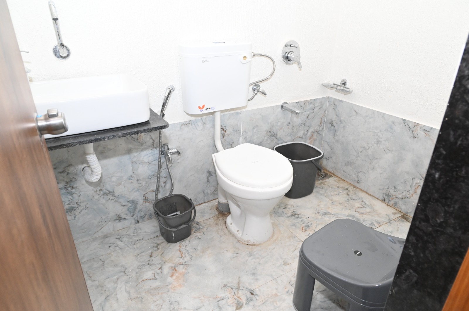 Nest Studio B1