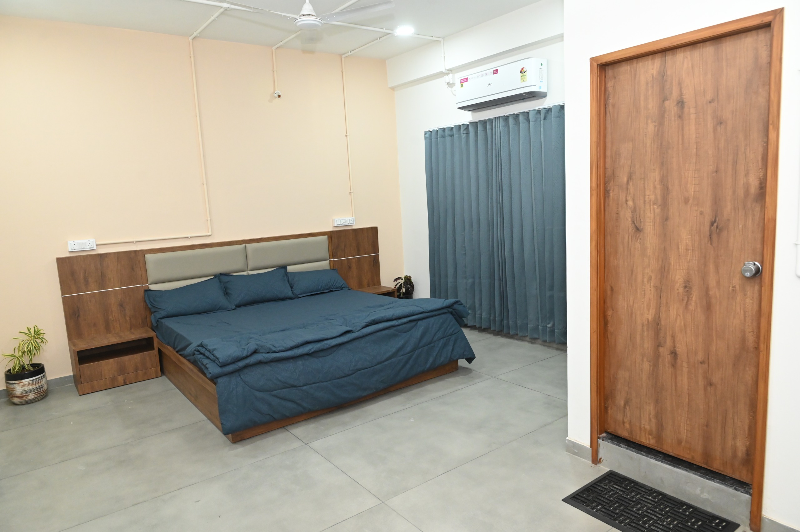 Nest Studio B1